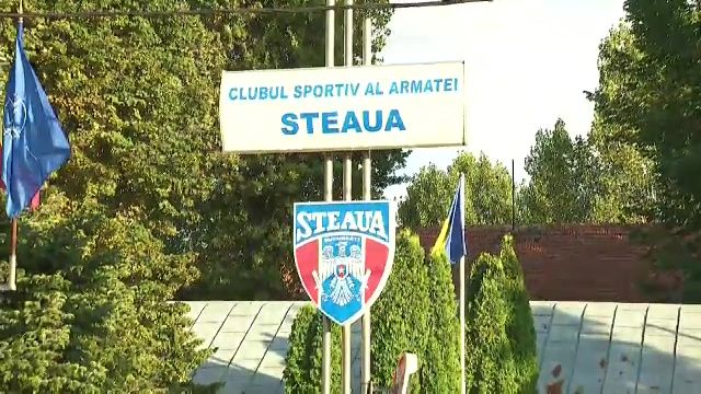 Ce au scandat suporterii FCSB în momentul în care au ajuns la sediul CSA Steaua_8