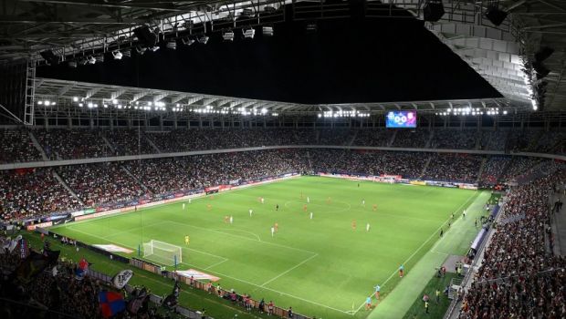 
	Record în Ghencea! Câți suporteri au asistat la FCSB - CFR Cluj: s-au aprins luminițele la pauză
