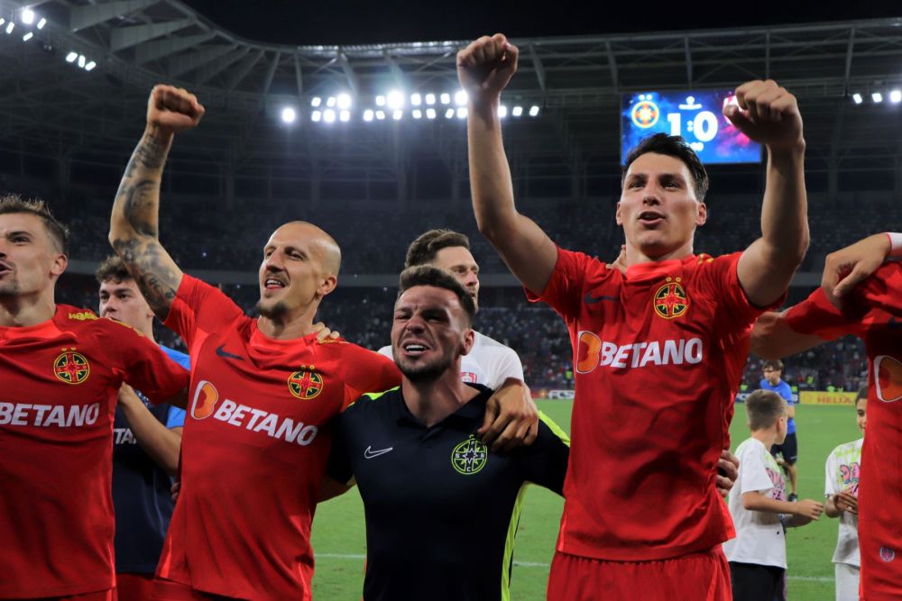 Bucurie dezlănțuită în Ghencea! Cum au celebrat jucătorii, oficialii și fanii FCSB, după victoria cu CFR Cluj_13