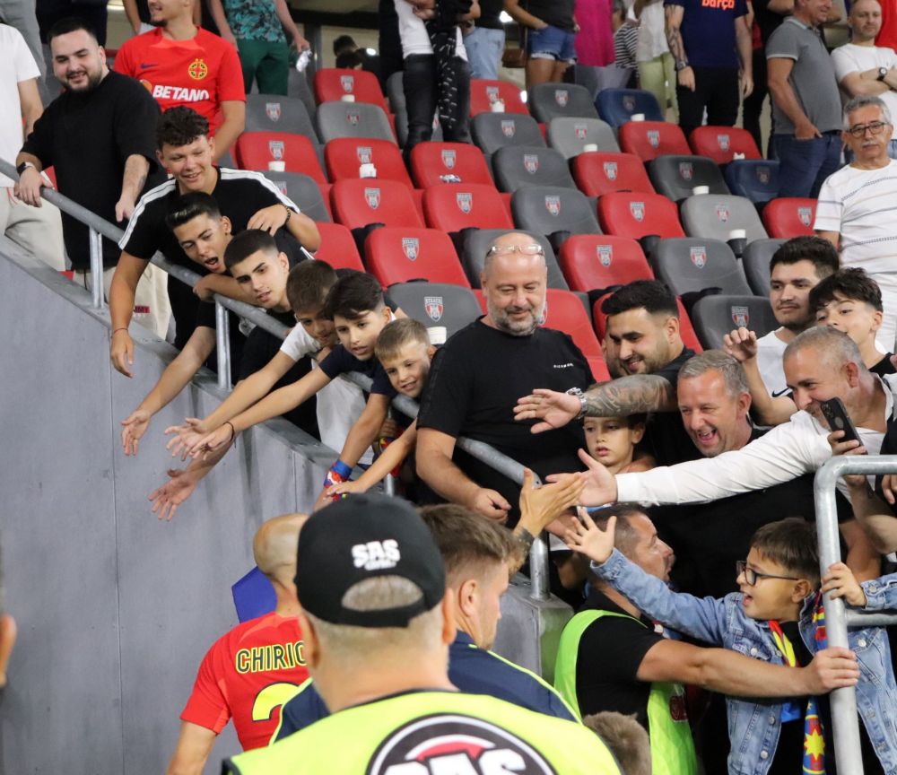 Bucurie dezlănțuită în Ghencea! Cum au celebrat jucătorii, oficialii și fanii FCSB, după victoria cu CFR Cluj_35