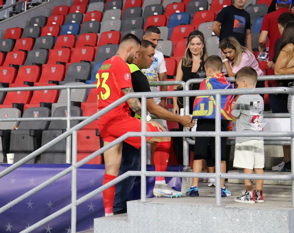 Bucurie dezlănțuită în Ghencea! Cum au celebrat jucătorii, oficialii și fanii FCSB, după victoria cu CFR Cluj_36