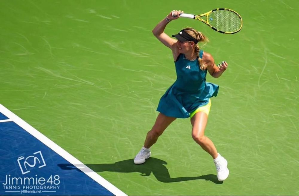 Caroline Wozniacki is back! Revenire cu victorie pe terenul de tenis după trei ani și jumătate de pauză _10