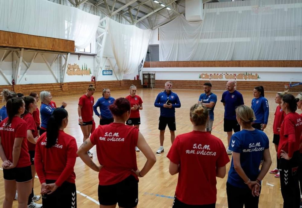 Antrenorul care a câștigat EHF Champions League cu CSM București vrea să scrie istorie în Europa și pe bancă SCM Râmnicu Vâlcea_4
