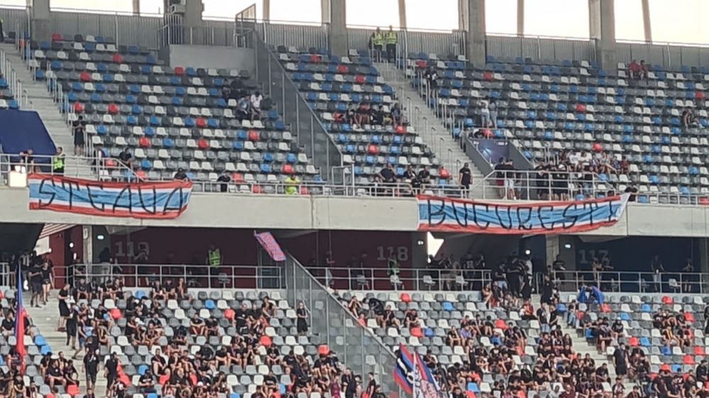 Galeria FCSB a afișat în Ghencea un banner cu venin îndreptat spre CSA Steaua_3