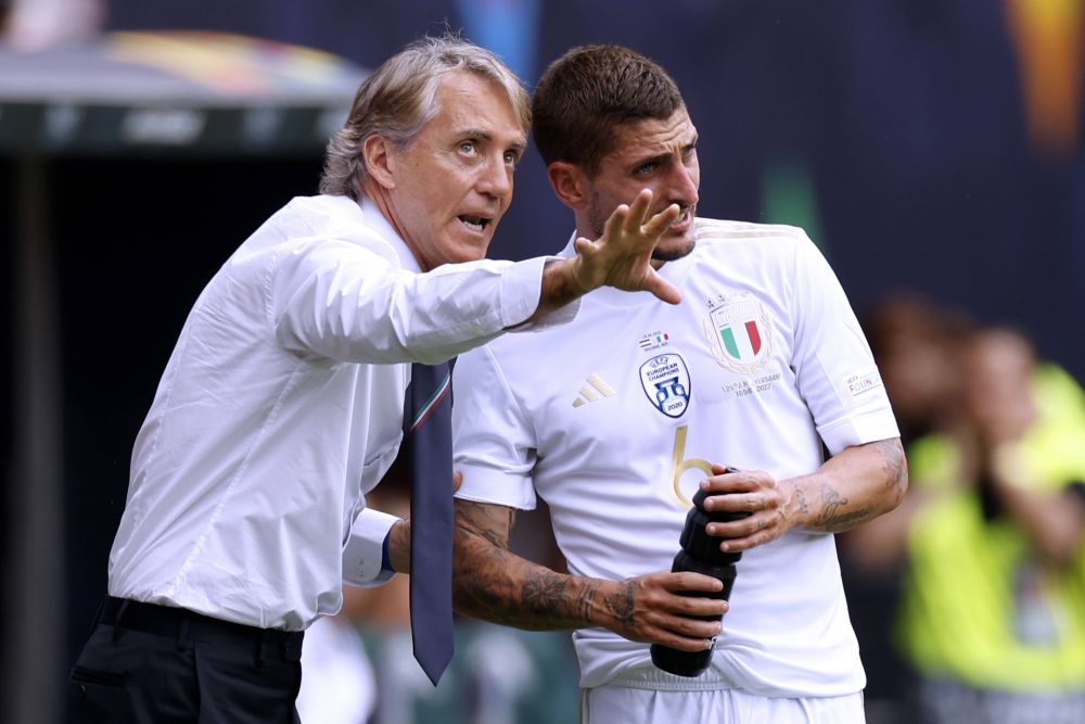 Shock in Italia!  L'allenatore Roberto Mancini si è dimesso oggi!  