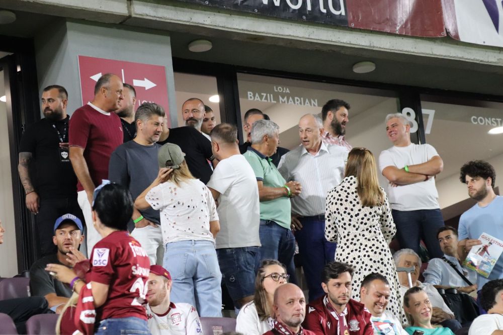 Mircea Lucescu, atracția meciului Rapid - Petrolul. Antrenorul a fost întâmpinat de Șucu, "Masonu' ", "Corsicanu' " și Geoană_27