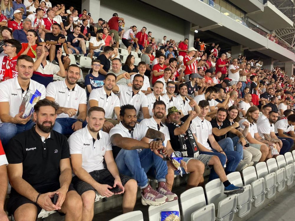 Sprijin de lux pentru Dinamo la meciul cu FC Botoșani! Handbaliștii de top ai lui Xavi Pascual, prezenți pe stadionul Arcul de Triumf _1