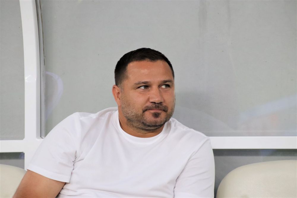 Marius Croitoru, terorizat de fanii lui Dinamo pe banca de rezerve_2