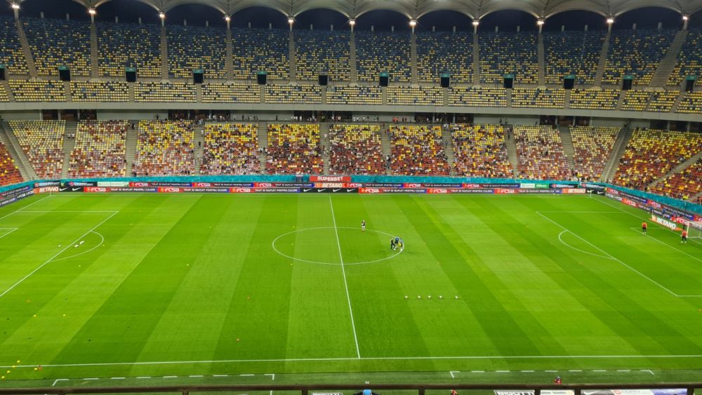 Masă de biliard! Cum arată gazonul de pe Arena Națională, înainte de FCSB - Poli Iași_3