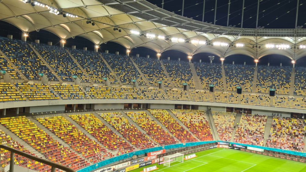 Bate vântul pe Arena Națională! FCSB, cu tribunele mai mult goale la meciul cu Poli Iași_1