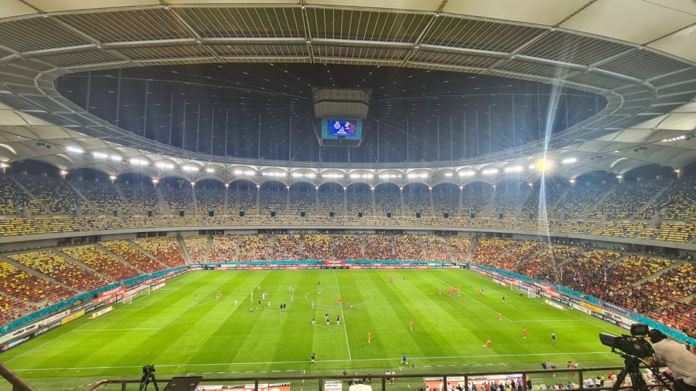 Bate vântul pe Arena Națională! FCSB, cu tribunele mai mult goale la meciul cu Poli Iași_4