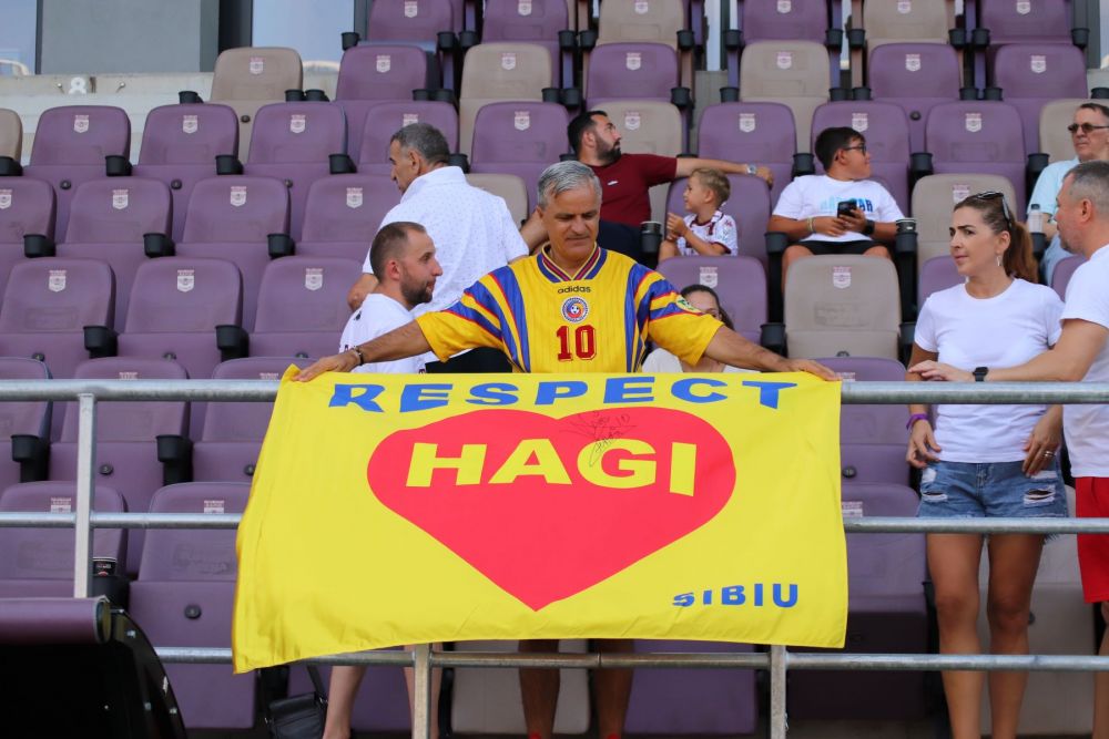Cel mai mare fan Hagi, singur printre rapidiști la meciul Rapid - Farul!_8