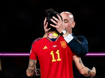 
	Luis Rubiales, fostul preşedinte al Federației Spaniole de Fotbal, suspendat drastic de FIFA, după ce a sărutat o fotbalistă
