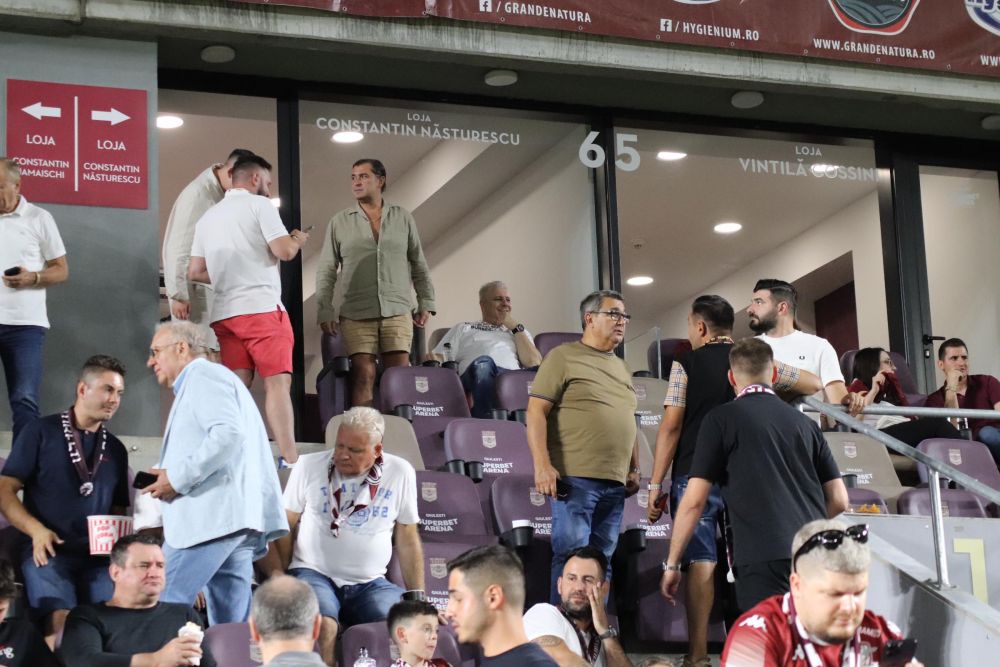 Și-au dat ignore! Unde s-a așezat Șumudică în Giulești la derby-ul Rapid - Dinamo_7