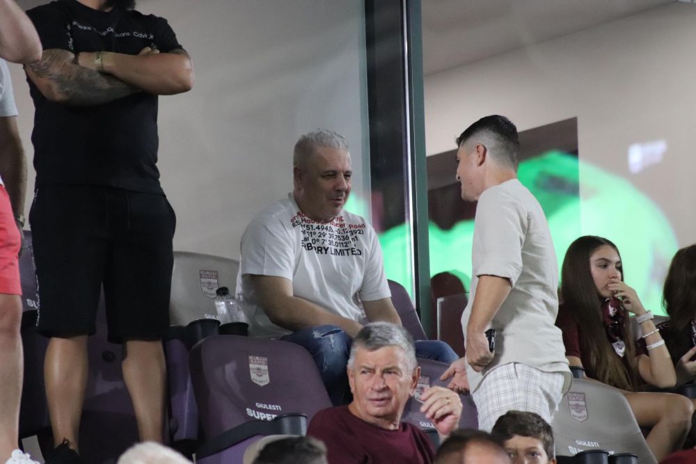 Și-au dat ignore! Unde s-a așezat Șumudică în Giulești la derby-ul Rapid - Dinamo_9