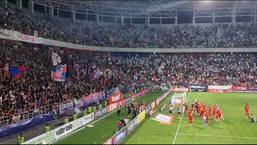Bucurie fără margini, după victoria din Ghencea! Jucătorii FCSB s-au bucurat alături de fani la finalul partidei_2