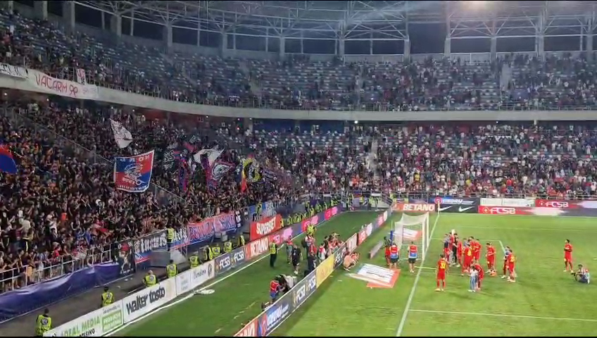 Bucurie fără margini, după victoria din Ghencea! Jucătorii FCSB s-au bucurat alături de fani la finalul partidei_8