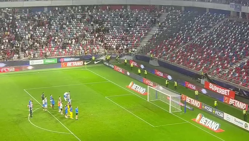 Jucătorii Universității Craiova, cu capul plecat după 0-3 în Ghencea_10