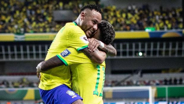 
	Neymar, show total la naționala Braziliei: două goluri, două pase de gol și, bineînțeles, un penalty ratat după o execuție penibilă!
