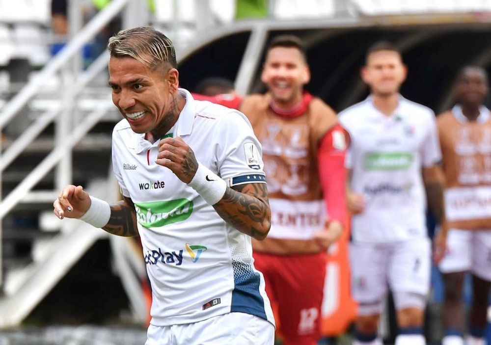 Dayro Moreno, ”un verdadero idolo”! La 38 de ani, fostul atacant al lui FCSB a învins azi de unul singur campioana: ”dublă” cu un gol în secunda 16_14