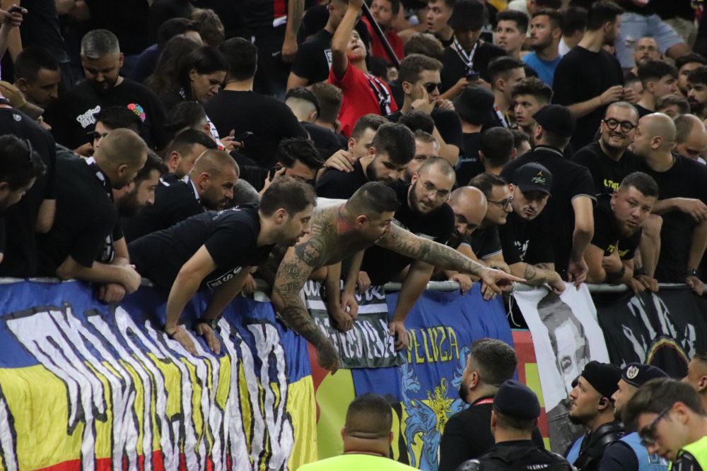 Cine sunt ultrașii huiduiți de întreg stadionul care au afișat bannerul "Kosovo este Serbia"_6