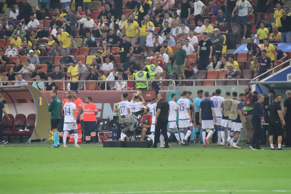 Un cunoscut om de fotbal sârb apără gestul ultrașilor români: "Voi nu ați ieșit de pe teren când s-a strigat 'țiganii' în Kosovo!"_8