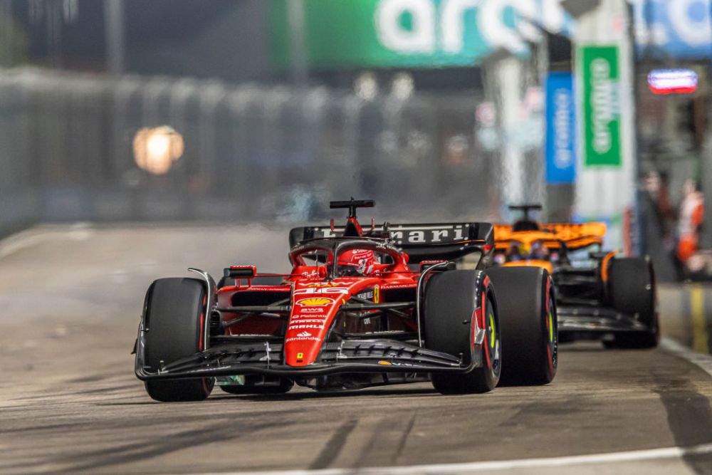 Al doilea pole-position consecutiv pentru Carlos Sainz! Surpriză uriașă: Verstappen pleacă de pe 11 la Marele Premiu de Formula 1 din Singapore _1