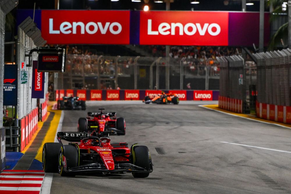 Victorie pentru Ferrari la Formula 1 după 434 de zile! Carlos Sainz, victorios în Marele Premiu din Singapore! Cum arată clasamentul _5