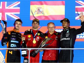 
	Victorie pentru Ferrari la Formula 1 după 434 de zile! Carlos Sainz, victorios în Marele Premiu din Singapore! Cum arată clasamentul&nbsp;
