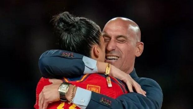
	Câți bani îl costă pe Luis Rubiales sărutul forțat de la finala Campionatului Mondial de fotbal feminin
