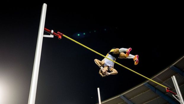 
	Fa-bu-los! Armand Duplantis a stabilit un nou record mondial la săritura cu prăjina! Peste câți metri a &rdquo;zburat&rdquo; suedezul
