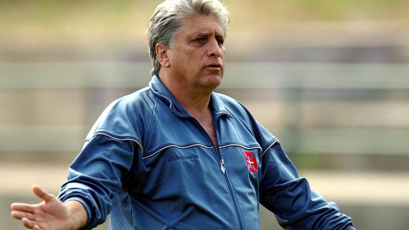 A decedat un fotbalist brazilian legendar, căpitan al "Selecao", coleg cu Pele și Cruyff și jucător al Barcelonei!_10