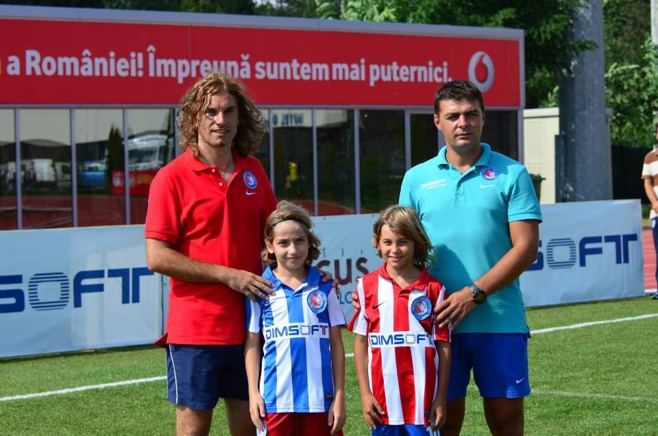 Antrenorul plecat în vară de la FCSB a semnat cu Jiul Petroșani! Imagini spectaculoase cu noul tehnician din Valea Jiului_10