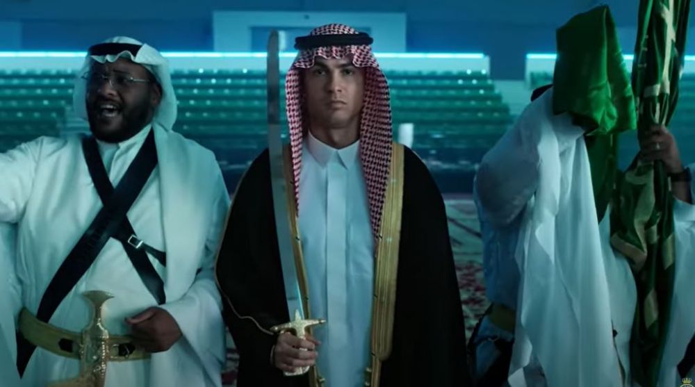 Cristiano Ronaldo, cu sabia în mână și îmbrăcat ca un arab în ultimul clip postat de Al-Nassr! Imagini spectaculoase _3