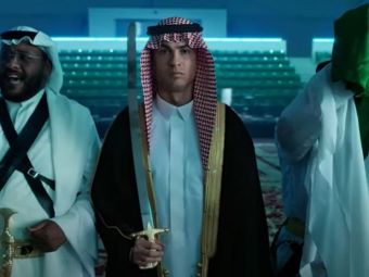 Cristiano Ronaldo, cu sabia în mână și îmbrăcat ca un arab în ultimul clip postat de Al-Nassr! Imagini spectaculoase&nbsp;