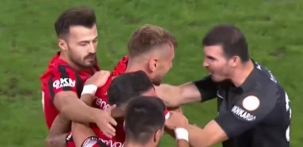 Gaziantep - Istanbulspor 2-0. Denis "Magic Baghet" Drăguș marchează pentru prima victorie a lui Șumudică_4