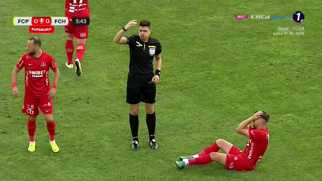 Cum a reacționat arbitrul Marian Barbu după ce Țicu i-a rupt piciorul lui Dragoș Iancu_15