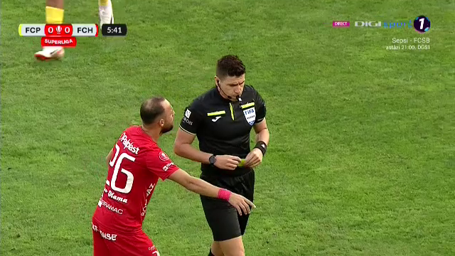 Cum a reacționat arbitrul Marian Barbu după ce Țicu i-a rupt piciorul lui Dragoș Iancu_3