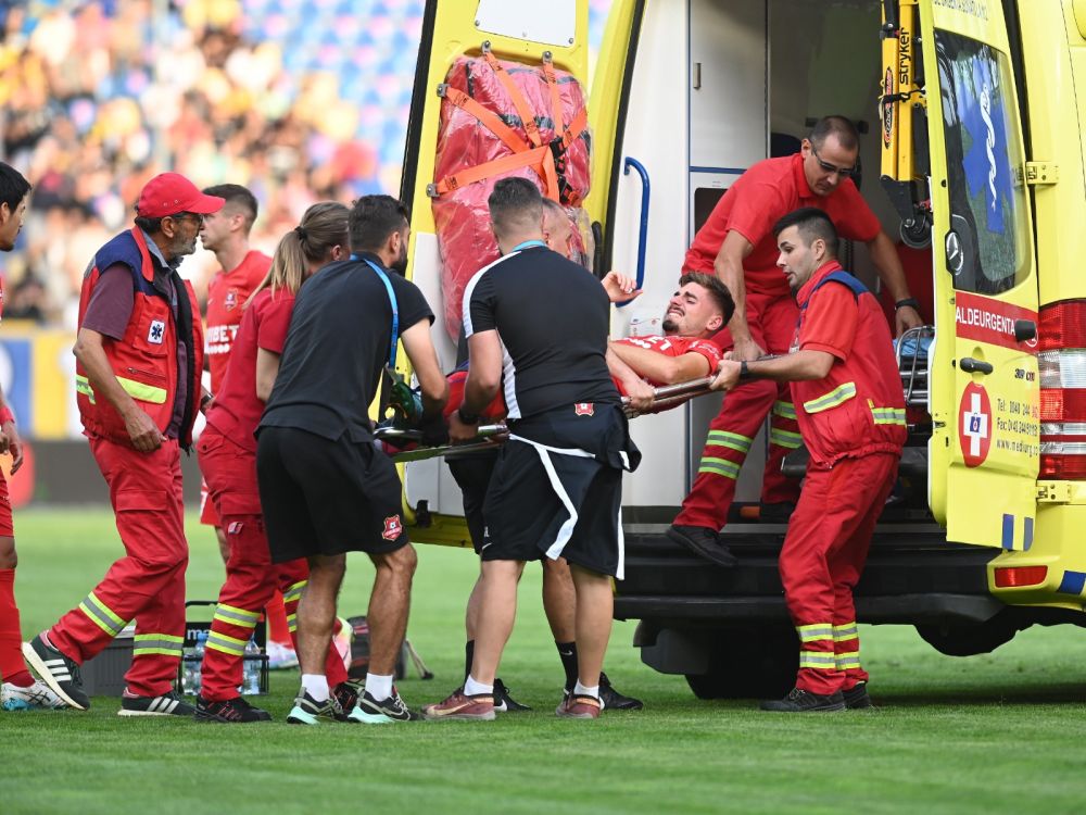 Imagine de pe patul de spital cu Dragoș Iancu și prima reacție a fotbalistului după accidentarea gravă_2