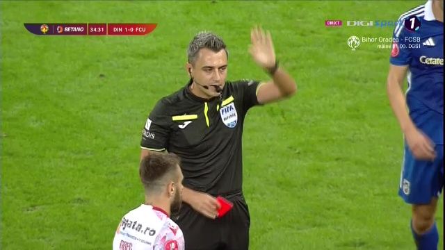 Fază controversată în Dinamo - FC U Craiova: cartonaș roșu după o intrare violentă, transformat în galben_15