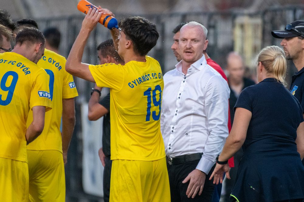 Fotbalistul român din naționala Ungariei devenit antrenor, dat afară după 6 egaluri consecutive și o calificare în Cupă!_2
