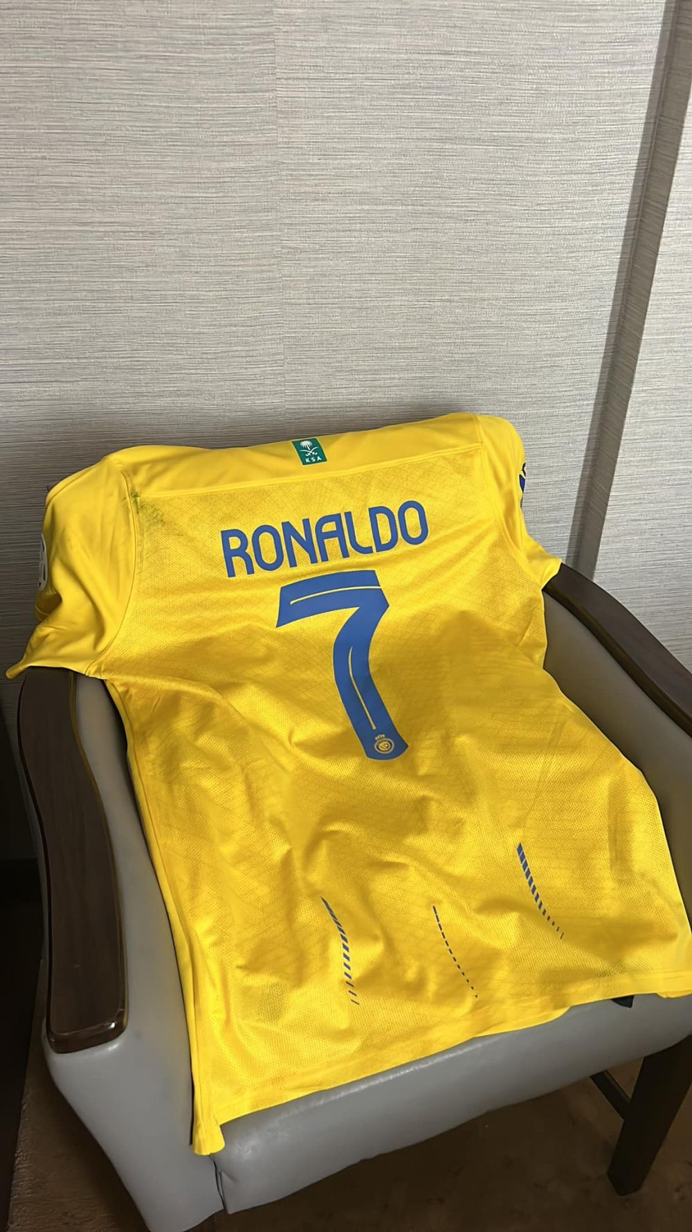 Andrei Cordea și-a îndeplinit un vis. Cristiano Ronaldo i-a dat tricoul_3