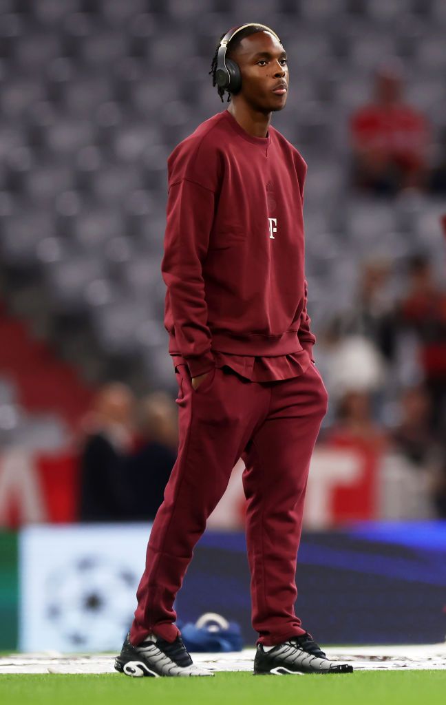 Noua vedetă a lui Bayern Munchen are doar 18 ani și este considerat "Noul Karim Benzema"!_2