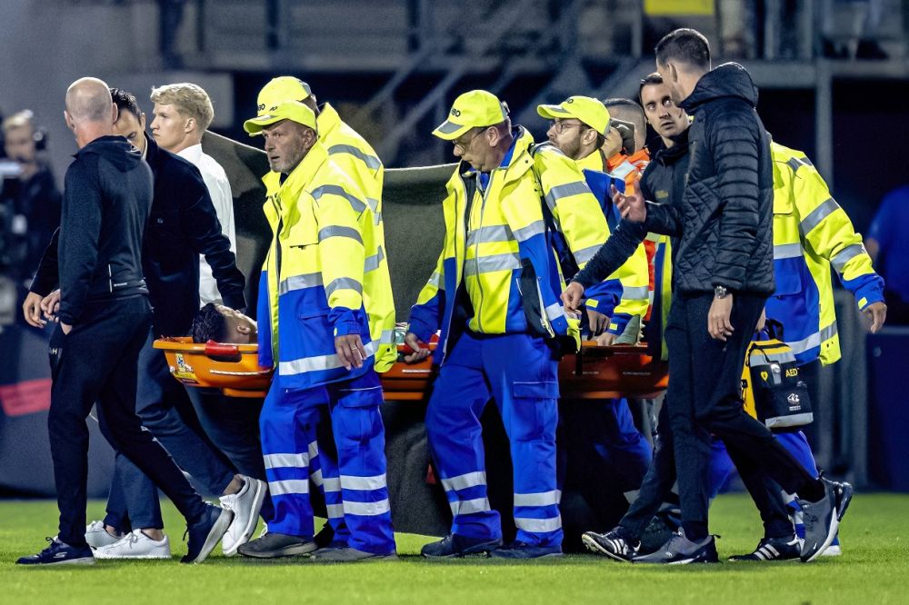 Meciul Waalwijk - Ajax, suspendat după o accidentare gravă a portarului! Momente dramatice în Eredivisie_12