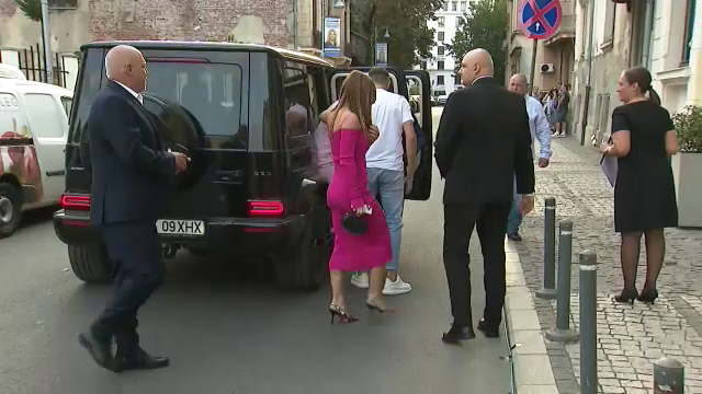 Simona Halep, apariție ravisantă la un eveniment caritabil. A venit însoțită de părinții săi_2