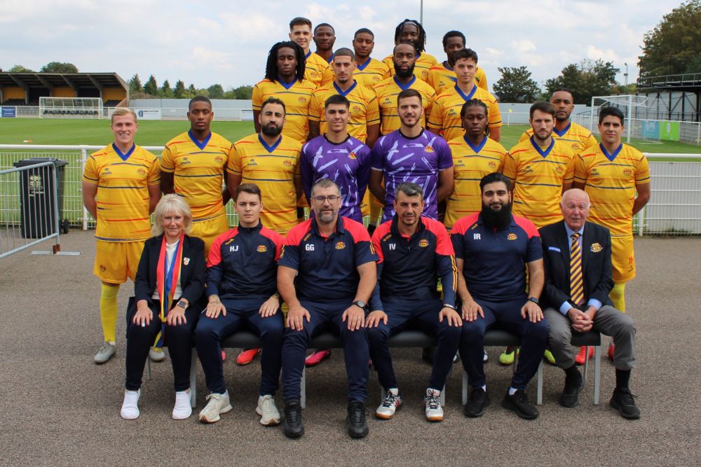 FC Internațional. Echipa românilor din Anglia a renunțat la strategia de a juca doar cu emigranți din țara noastră_18