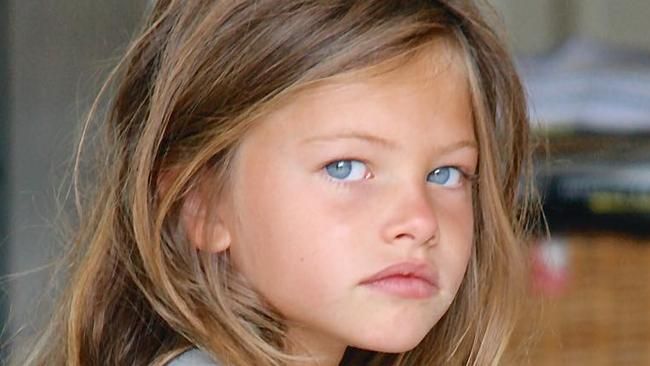 Schimbare de look pentru tânăra desemnată "cel mai frumos copil din lume". Cum a fost surprinsă fiica unui celebru fotbalist_34