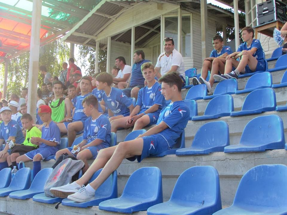 Echipa din țara vecină cu doi români în lot și nume perfect face spectacol în Cupă, deși e codașă în liga a doua_4