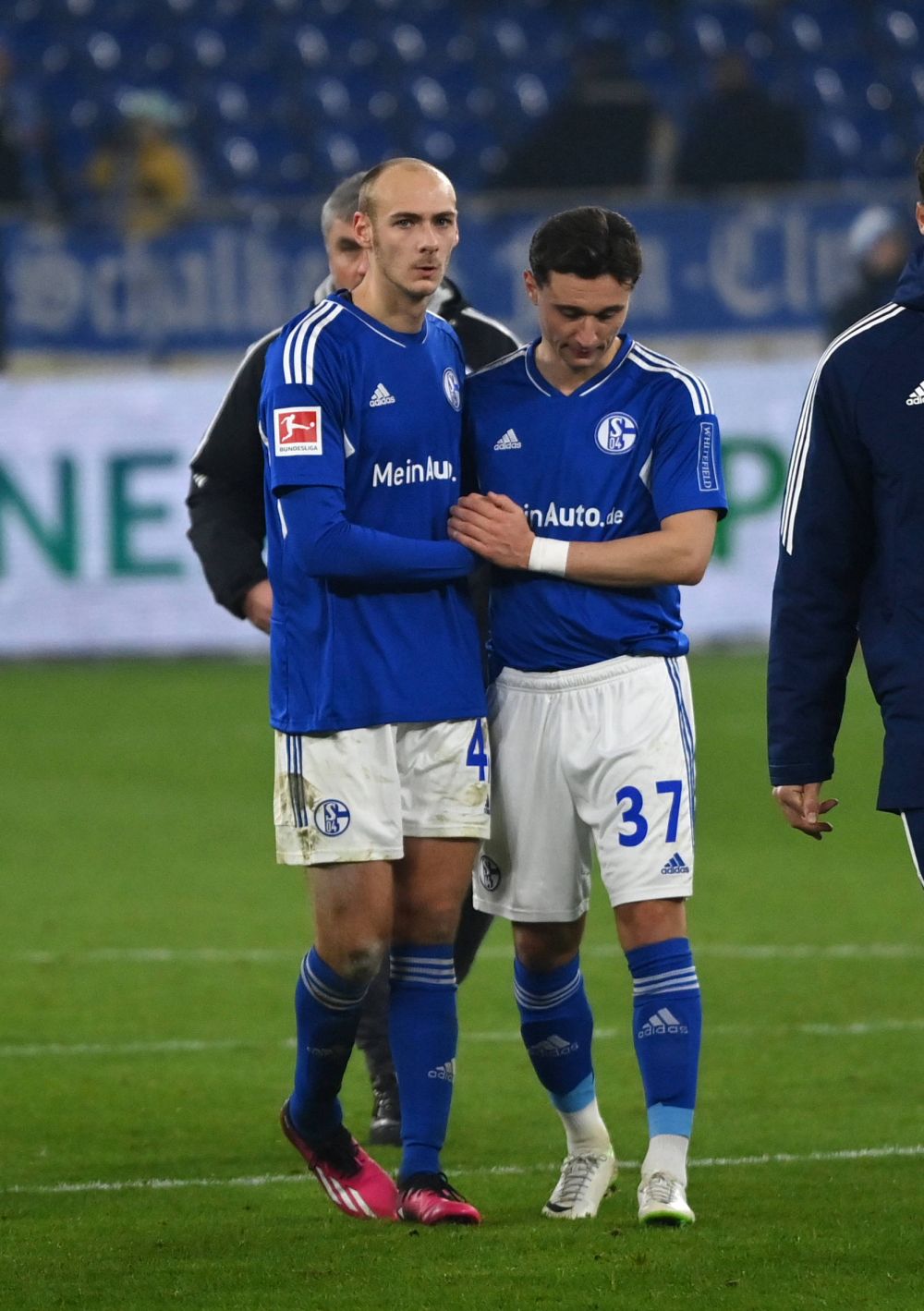 Andreas Ivan, fotbalistul român accidentat imediat după debutul în Bundesliga, a revenit pe gazon după 8 luni: ”Nu mă las!”_18