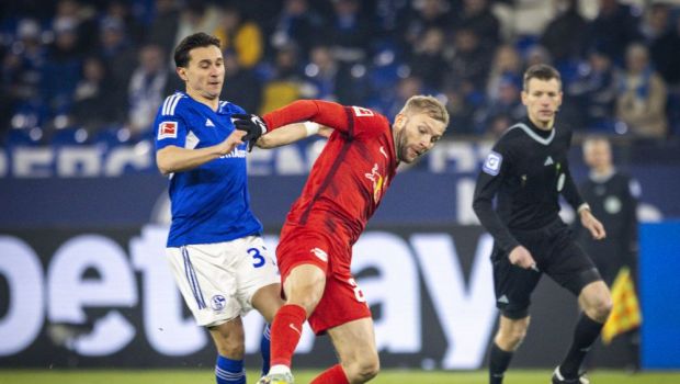 
	Andreas Ivan, fotbalistul român accidentat imediat după debutul în Bundesliga, a revenit pe gazon după 8 luni: &rdquo;Nu mă las!&rdquo;
